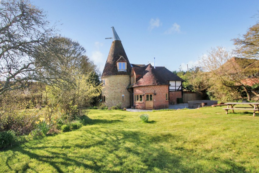 Images for Ashford Road, High Halden, TN26 EAID:4216876937 BID:70d66595-8873-4a77-aef9-15962f379483