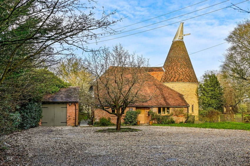 Images for Ashford Road, High Halden, TN26 EAID:4216876937 BID:70d66595-8873-4a77-aef9-15962f379483