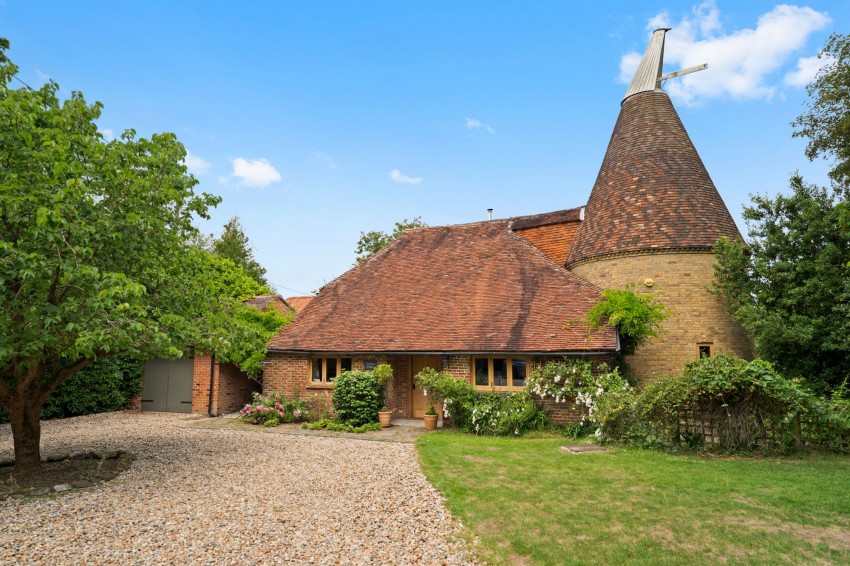 Images for Ashford Road, High Halden, TN26 EAID:4216876937 BID:70d66595-8873-4a77-aef9-15962f379483