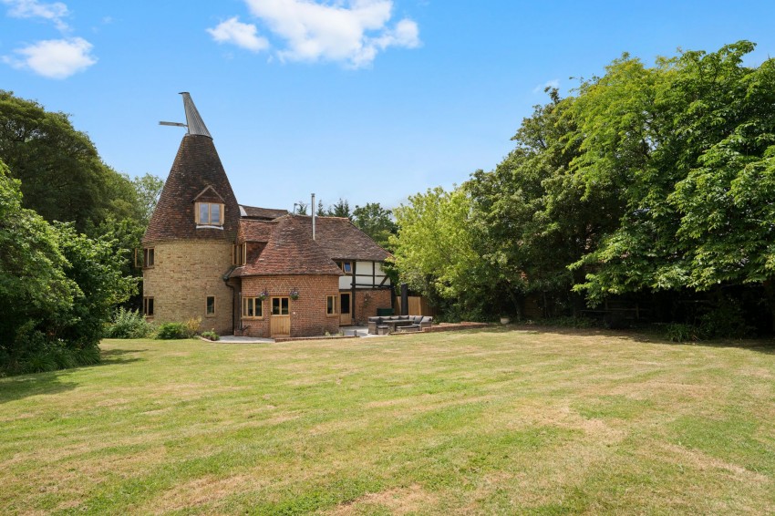 Images for Ashford Road, High Halden, TN26 EAID:4216876937 BID:70d66595-8873-4a77-aef9-15962f379483