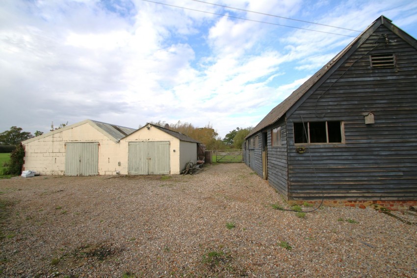 Images for Cuckoo's Pit Lane, Woodchurch, TN26 EAID:4216876937 BID:70d66595-8873-4a77-aef9-15962f379483
