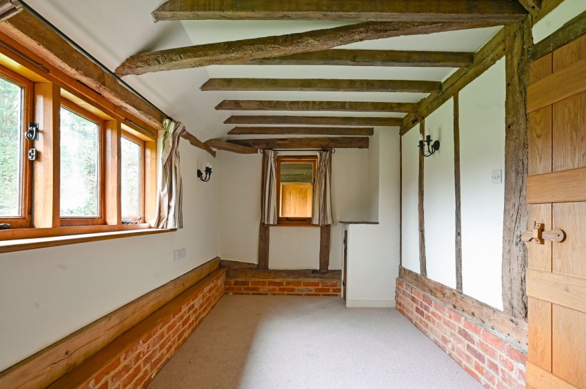 Images for Biddenden, Ashford, TN27 EAID:4216876937 BID:70d66595-8873-4a77-aef9-15962f379483