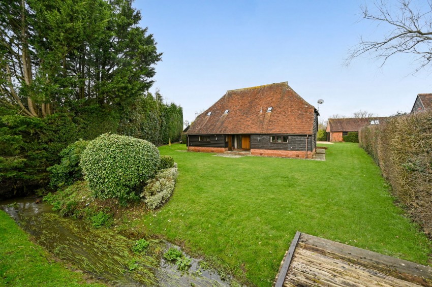 Images for Biddenden, Ashford, TN27 EAID:4216876937 BID:70d66595-8873-4a77-aef9-15962f379483