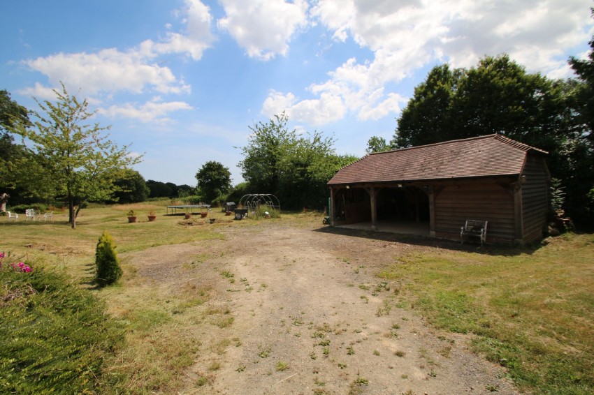 Images for Bethersden, Brissenden Court, TN26 EAID:4216876937 BID:70d66595-8873-4a77-aef9-15962f379483