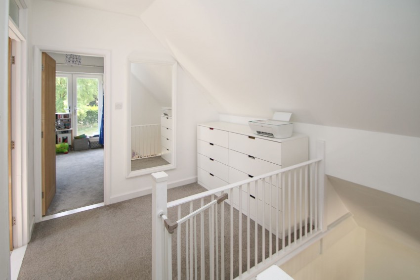 Images for Bethersden, Brissenden Court, TN26 EAID:4216876937 BID:70d66595-8873-4a77-aef9-15962f379483