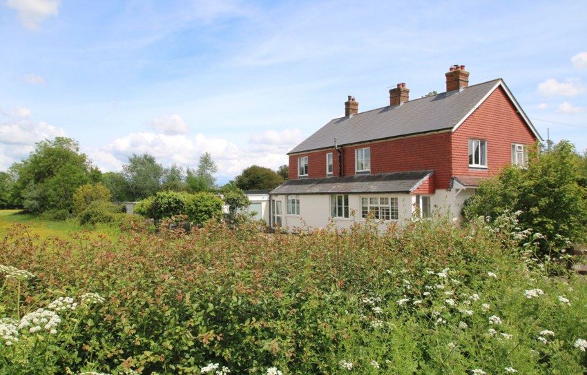 Images for Redbrook Street, Woodchurch, TN26 EAID:4216876937 BID:70d66595-8873-4a77-aef9-15962f379483