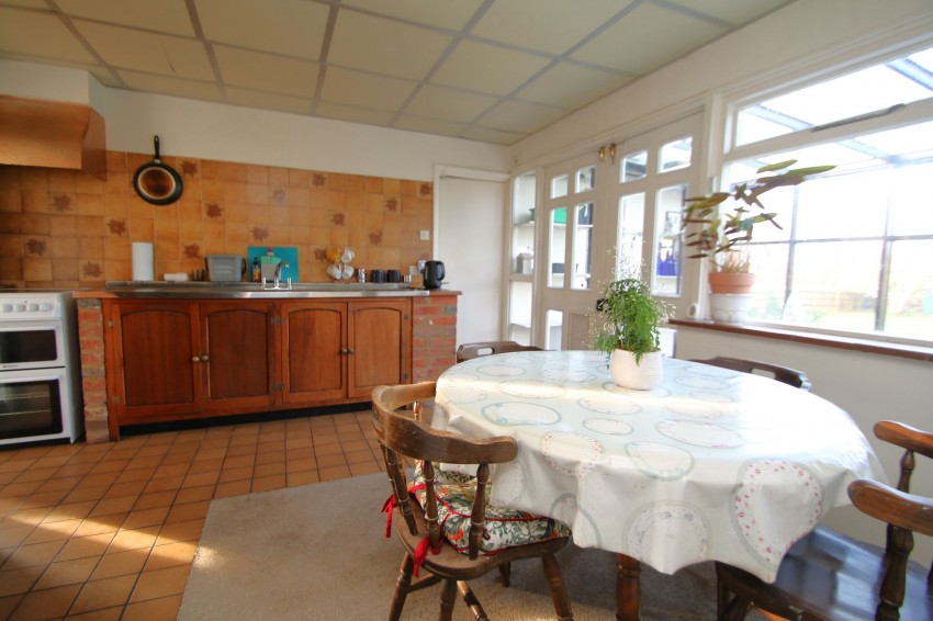 Images for Redbrook Street, Woodchurch, TN26 EAID:4216876937 BID:70d66595-8873-4a77-aef9-15962f379483