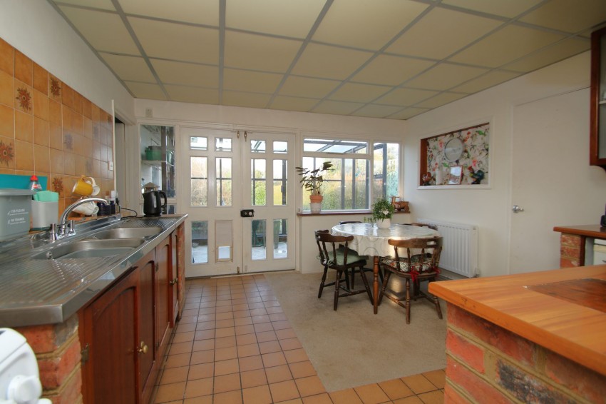 Images for Redbrook Street, Woodchurch, TN26 EAID:4216876937 BID:70d66595-8873-4a77-aef9-15962f379483