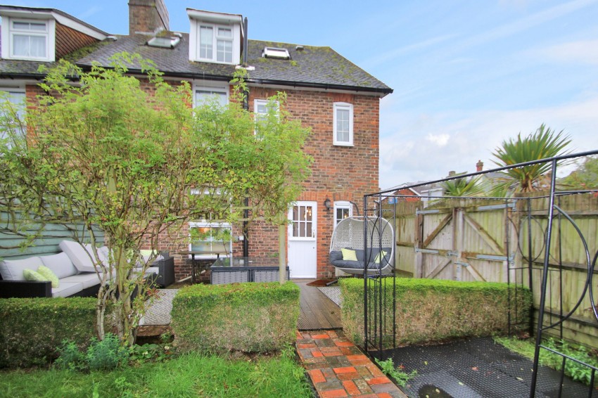 Images for Station Road, Tenterden, TN30 EAID:4216876937 BID:70d66595-8873-4a77-aef9-15962f379483