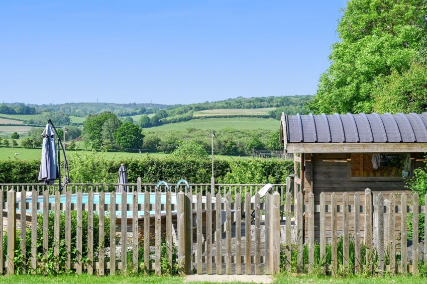 Images for Udimore Road, Udimore, TN31 EAID:4216876937 BID:0ad47bdb-e4d4-4b5e-b876-eed8ba4c2973