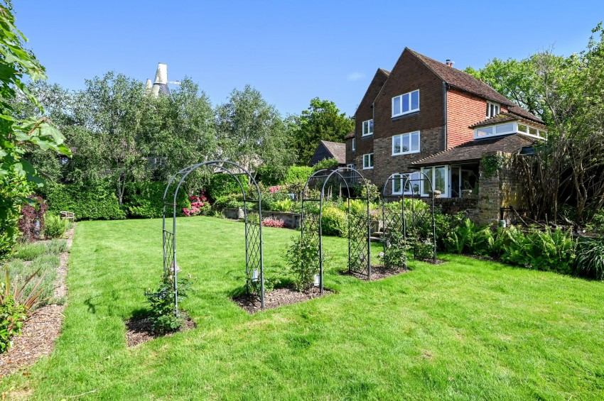 Images for Udimore Road, Udimore, TN31 EAID:4216876937 BID:0ad47bdb-e4d4-4b5e-b876-eed8ba4c2973