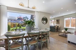 Images for Oakridge Grange, Appledore Road, TN30