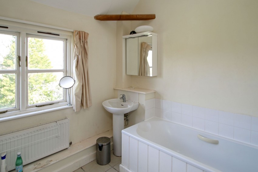 Images for Brook Street, Woodchurch, TN26 EAID:4216876937 BID:70d66595-8873-4a77-aef9-15962f379483