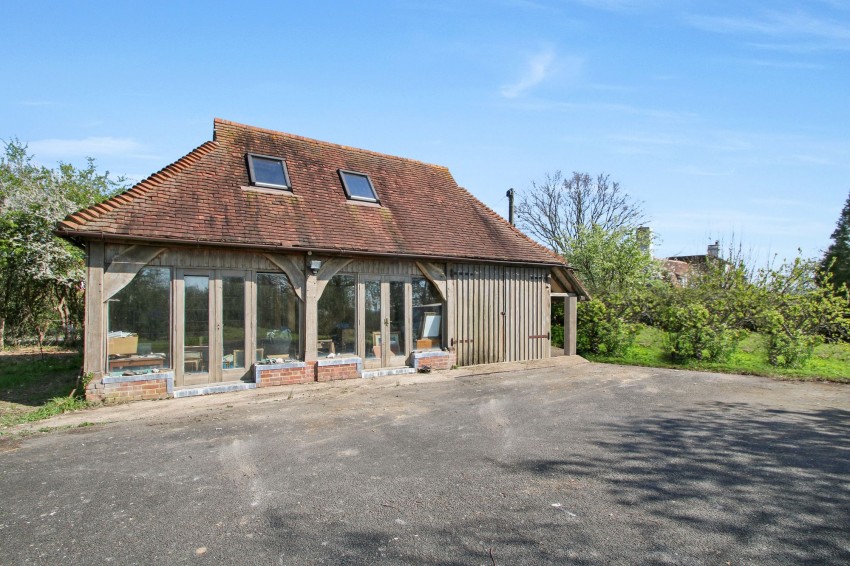 Images for Brook Street, Woodchurch, TN26 EAID:4216876937 BID:70d66595-8873-4a77-aef9-15962f379483