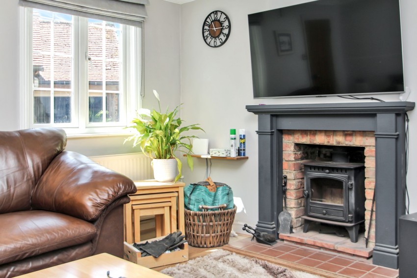 Images for Regent Street, Rolvenden, TN17 EAID:4216876937 BID:70d66595-8873-4a77-aef9-15962f379483