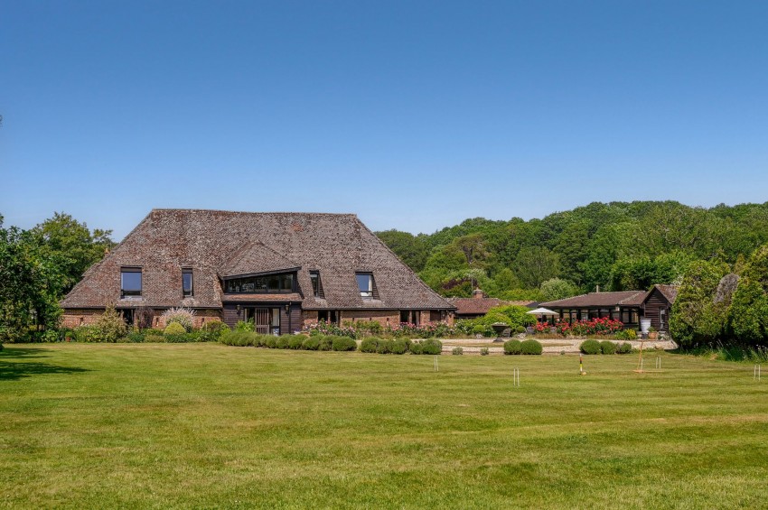 Images for Swain Road, St. Michaels, TN30 EAID:4216876937 BID:70d66595-8873-4a77-aef9-15962f379483
