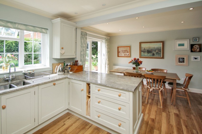 Images for Eastgate Road, Tenterden, TN30 EAID:4216876937 BID:70d66595-8873-4a77-aef9-15962f379483