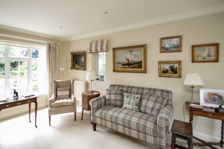 Images for Eastgate Road, Tenterden, TN30 EAID:4216876937 BID:70d66595-8873-4a77-aef9-15962f379483