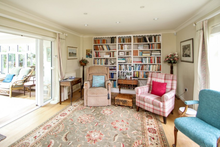 Images for Eastgate Road, Tenterden, TN30 EAID:4216876937 BID:70d66595-8873-4a77-aef9-15962f379483