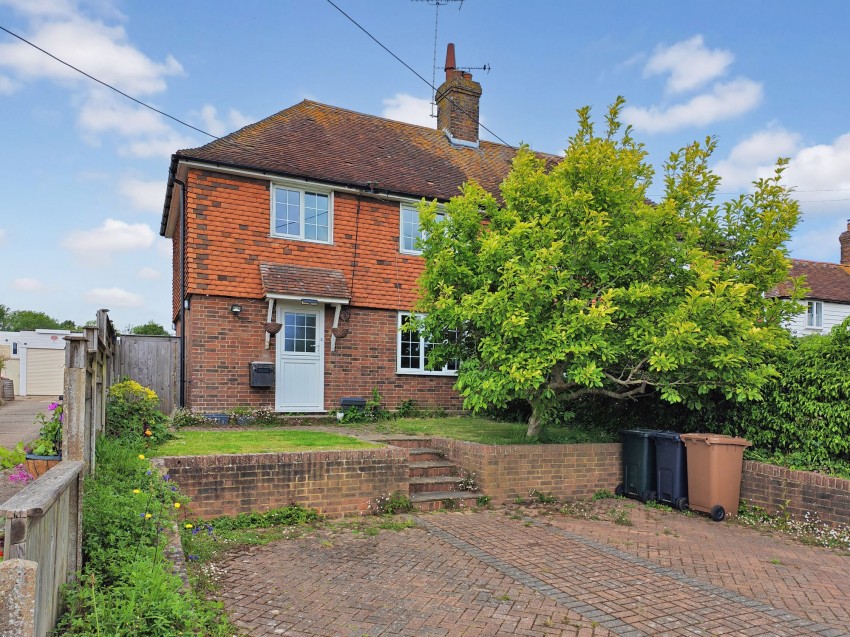 Images for Thornden Lane, Rolvenden Layne, TN17 EAID:4216876937 BID:70d66595-8873-4a77-aef9-15962f379483